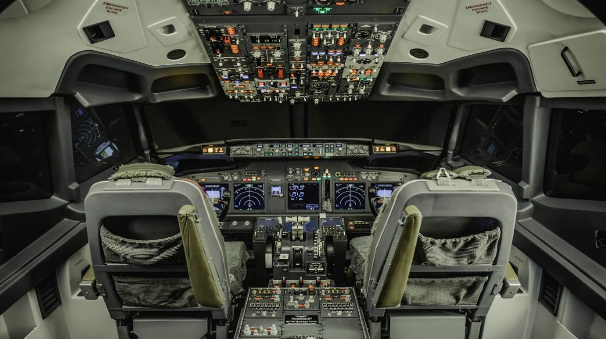 SIM WORLD – B737NG