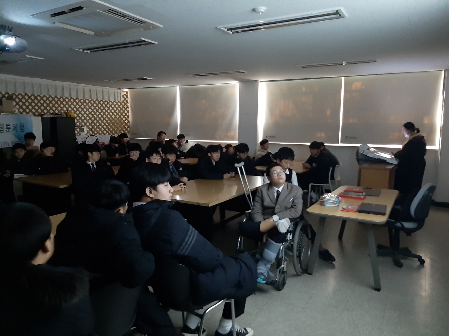 (191120)꿈길 한일중 활동사진(6).jpg