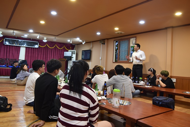 2017년 초등특수교육학과 교수님과의 간담회.jpg