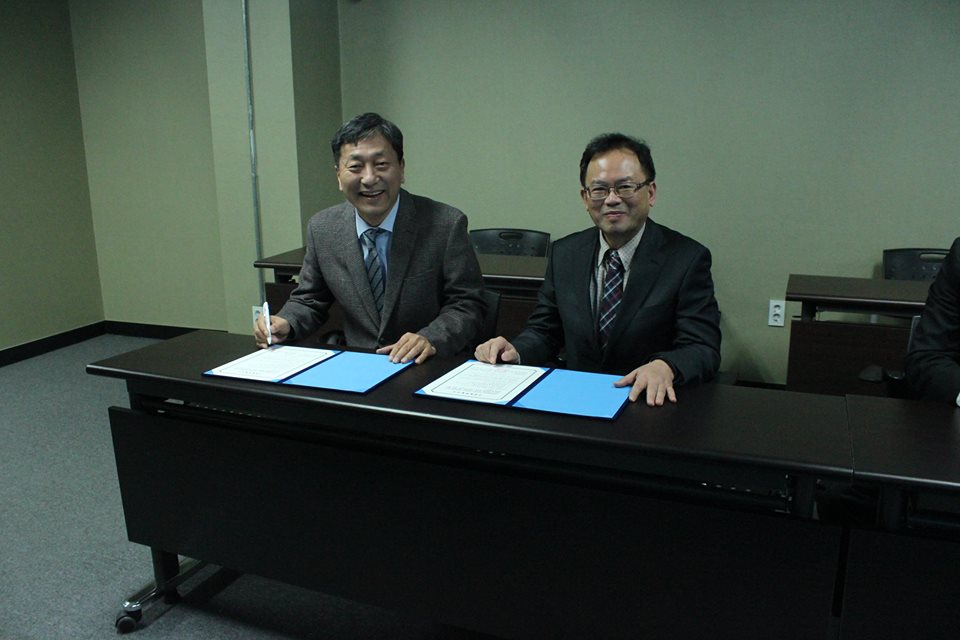 (주)서플러스 mou 1.jpg