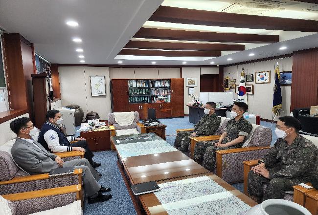 제7기동군단장 고현석 중장님 취임을 맞아 극동대학교 방문