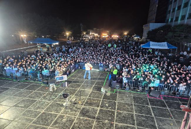 극동대학교 제1회 봄축제.jpg