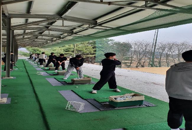 2023학년도 2학년 골프 수업