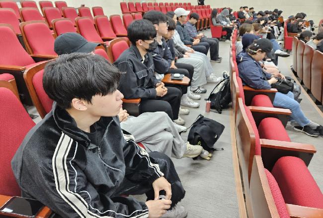 신입생 총장과의 대화 특강