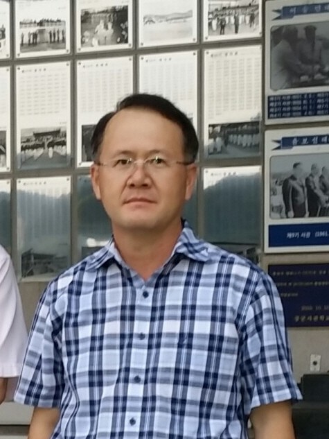 최재동 사진