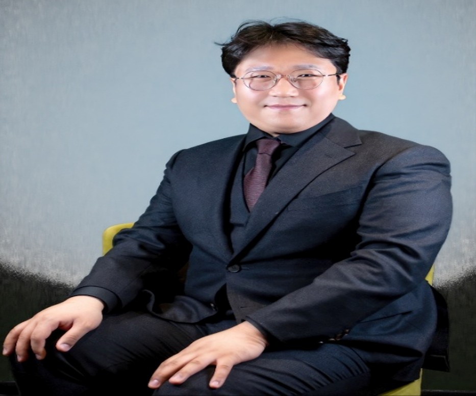 윤여용 사진