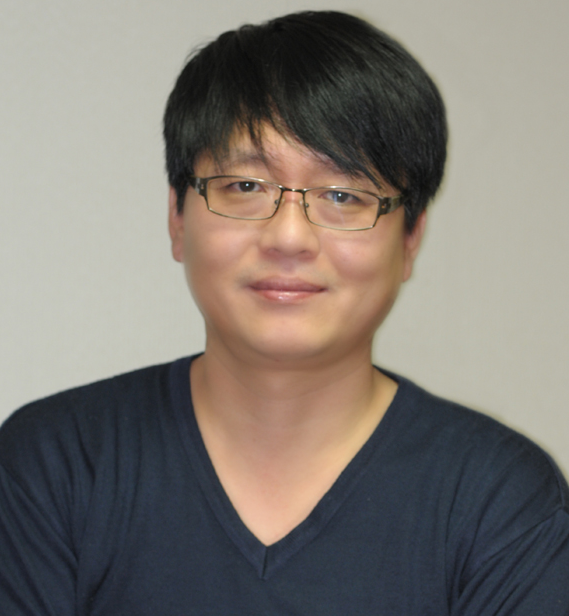 정헌석 사진